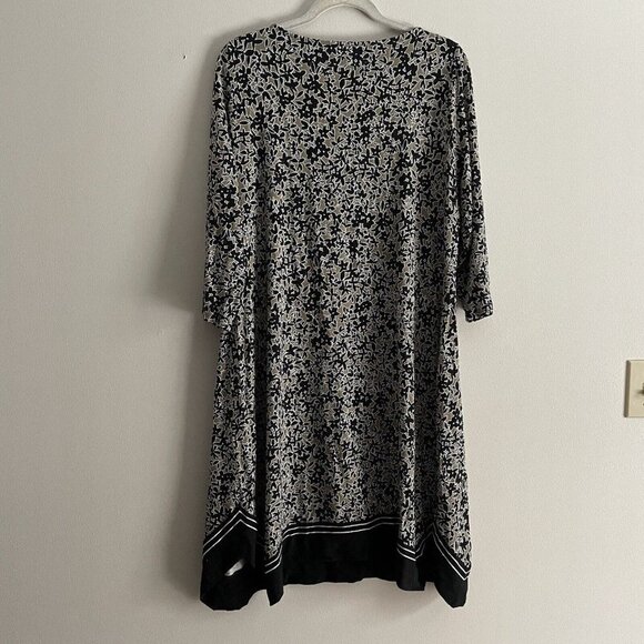 J Jill Wearever Collection Women L Black/Tan Floral Shark Bite Hem Shift Dress - Picture 9 of 9